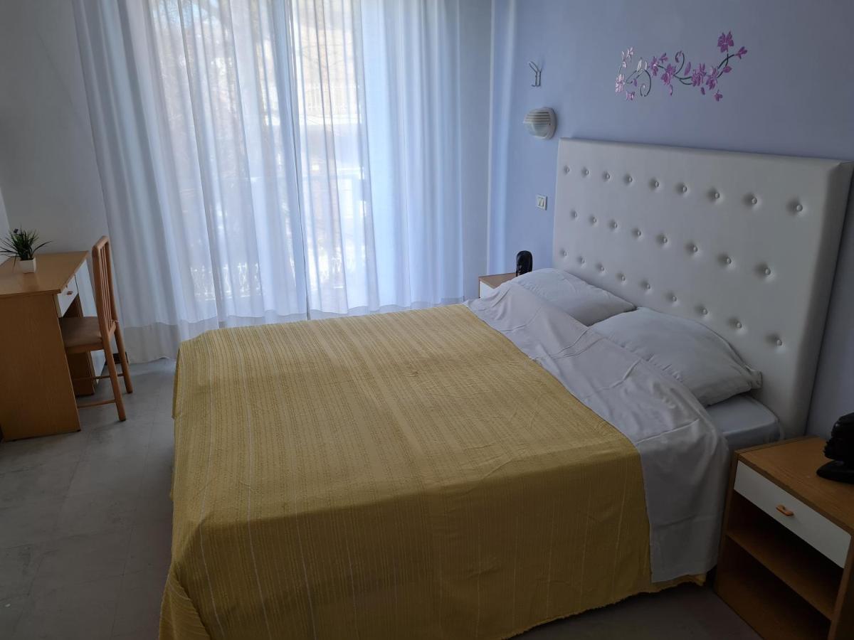 Hotel Marconi Miramare Rimini Dış mekan fotoğraf