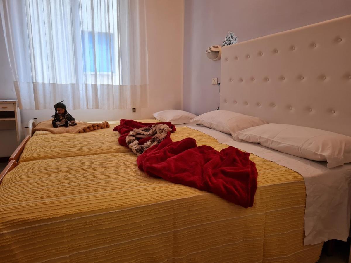 Hotel Marconi Miramare Rimini Dış mekan fotoğraf