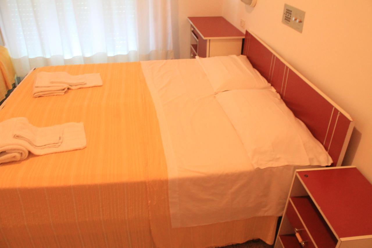 Hotel Marconi Miramare Rimini Dış mekan fotoğraf